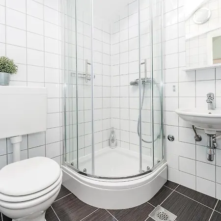 بيت للعطل Stunning In With Kitchen بيتينا